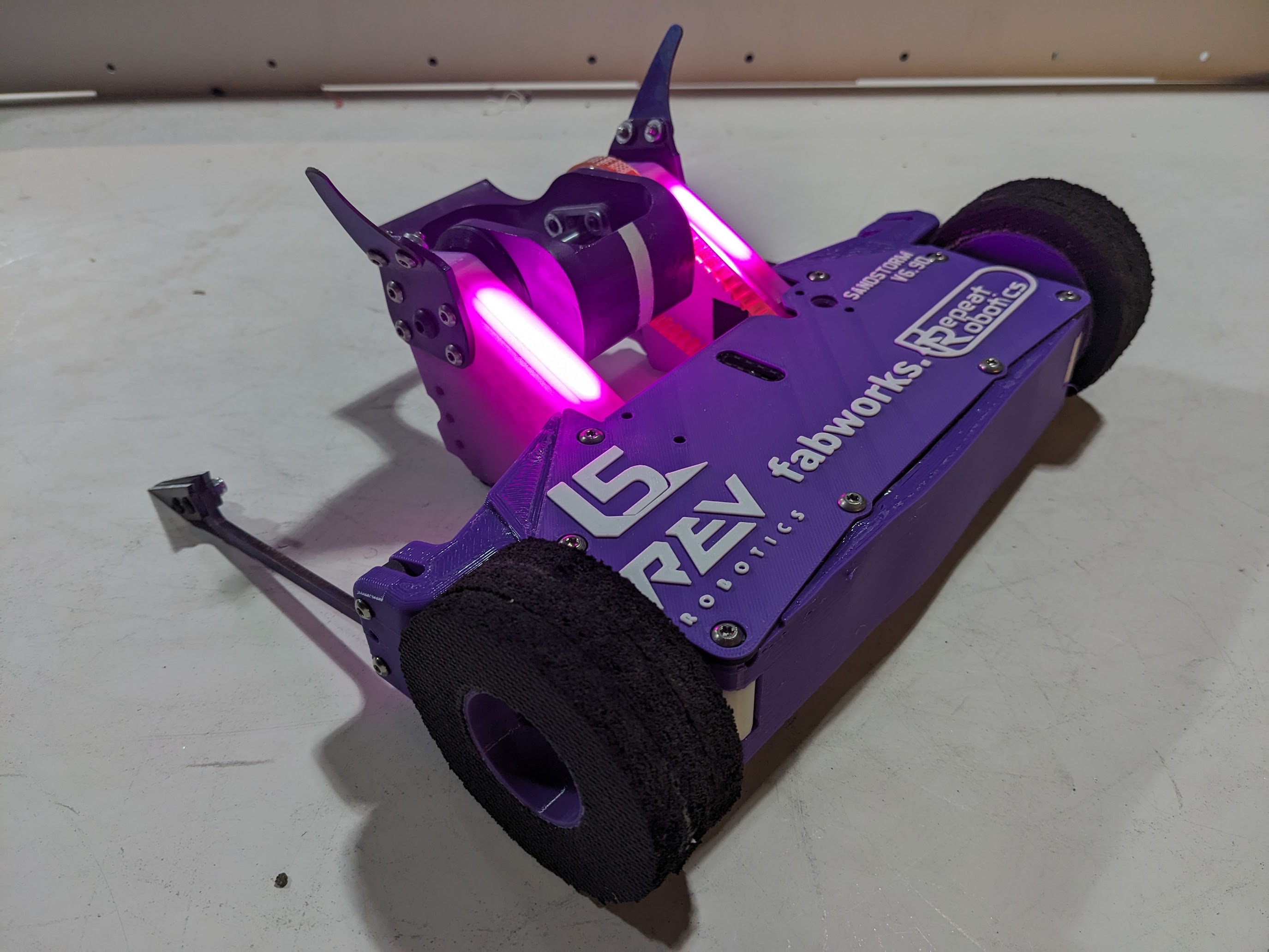 Pxl 20251011 041807154